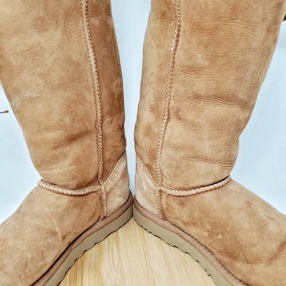 UGG Bailey Triplet Womens 6 Boot Chestnut Brown Suede Tall Winter Button Pull On
